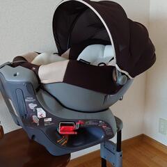 新生児から使える回転式チャイルドシート