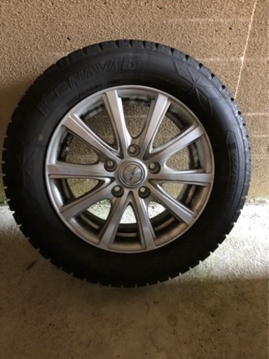 【ほぼ新品】安いスタッドレスタイヤホイール付