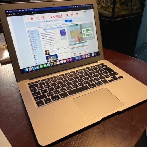 MacbookAir 2015 メモリ8GB