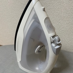 ニトリアイロン