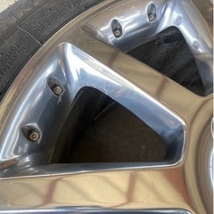 キャデラックホイール付スタッドレスタイヤの画像