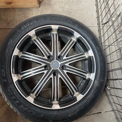 235/50Ｒ19 タイヤとホイールの4本セットです。