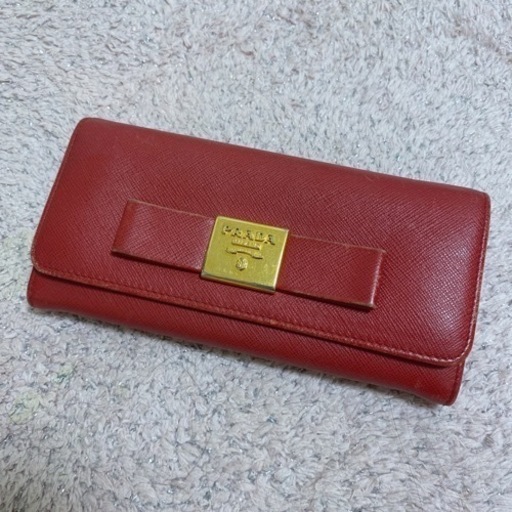 値下げ⭐︎PRADA財布　使用感あり