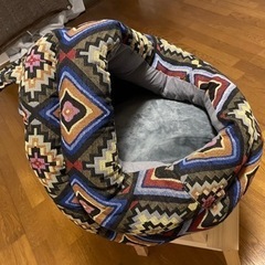 犬猫兼用Mベッド洗えるクッション　取りに来る方の画像