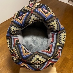 犬猫兼用Mベッド洗えるクッション　取りに来る方の画像