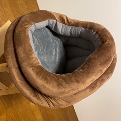 犬猫兼用ベッドM洗えるクッションドーム型の画像
