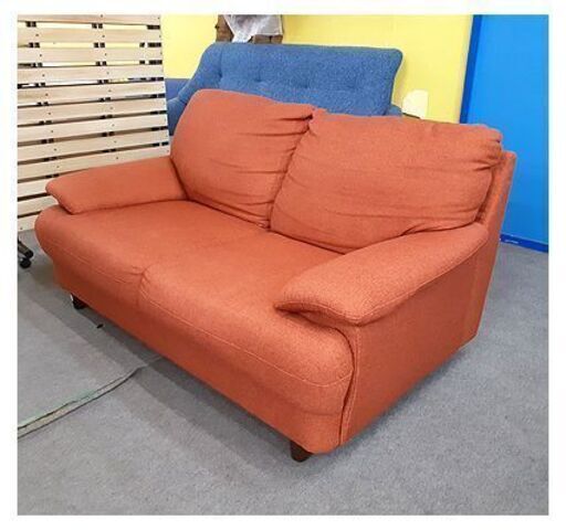 札幌【あたたかみのあるオレンジ 2人掛けソファ】幅143cm 布張地
