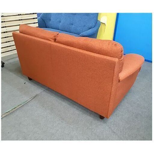 暖色オレンジ色 2人掛けソファ オレンジ・橙色の二人掛けソファ