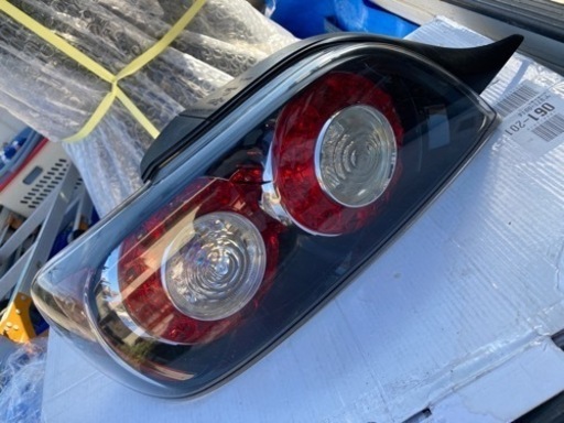 売れました。RX-8 後期 テールランプ 良品 左右ペア