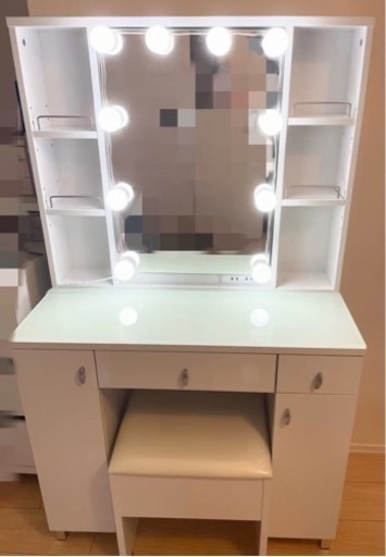 ニトリのドレッサー