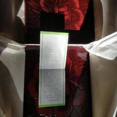 【未使用箱入り】　鎌倉彫　高岡漆器のお盆　大小2枚セットの画像