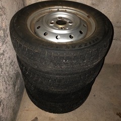 スタッドレス　ブリヂストン　R13