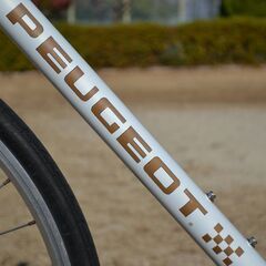 プジョー 3×8段変速アルミフレームクロスバイク PEUGEOT 3x8 speeds alloy-frame hybrid bikeの画像