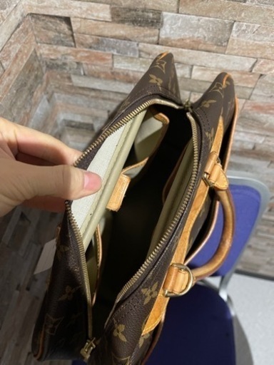 LVバック
