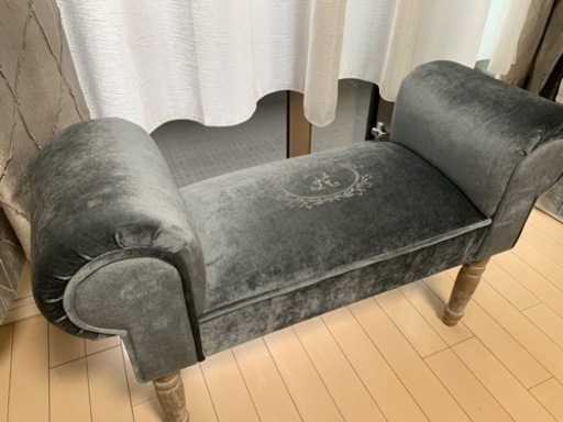 お洒落な荷物置きをお売りします！