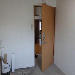 無料・トステムCLシリーズの室内ドア（キーレックスの電子錠付き）W700×H198×厚35mmとドア枠・7年程度使用きれいです・引取限定★の画像