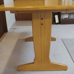 【無料】ダイニングテーブルの画像