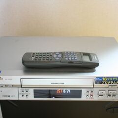 ジャンクパナソニックビデオデッキとビデオソフト差し上げます（商談...