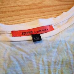 交換ok‼️ #Bershka #ベルシュカ #デザインTシャツの画像