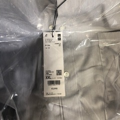 UNIQLO +Jのカラーシャツですの画像
