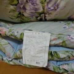 格安中古寝具・夜具・布団　⑨羽毛布団シングル5点　色淡緑・共柄　...