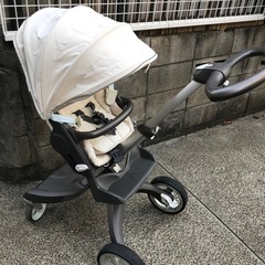 ストッケ　ベビーカー　エクスプローリー　白