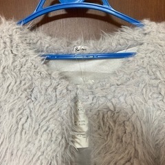 新品タグ付き　レディース　ファーノーカラーJKの画像