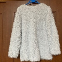 新品タグ付き　レディース　ファーノーカラーJKの画像