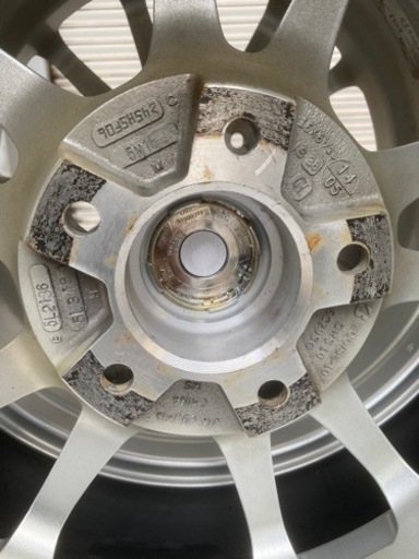 ブリヂストン　ブリザックVRX  バリ溝　205/60/R16  4本セット