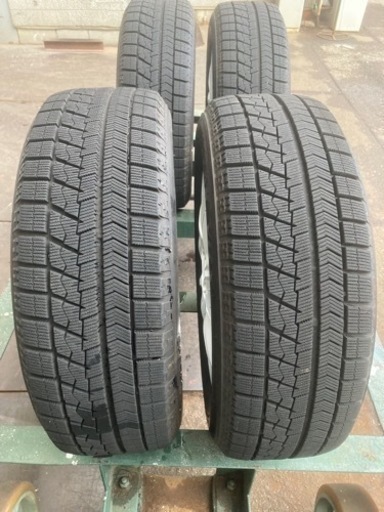 ブリヂストン　ブリザックVRX  バリ溝　205/60/R16  4本セット