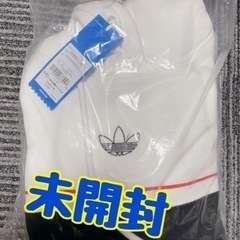 ¥16,500★新品★Adidas メンズ　パーカー　Sの画像