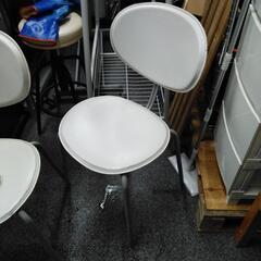 一人掛け椅子　チェア　ホワイト　合皮　札幌　リサイクルショップ　ホームプラスリサイクル　白石区の画像