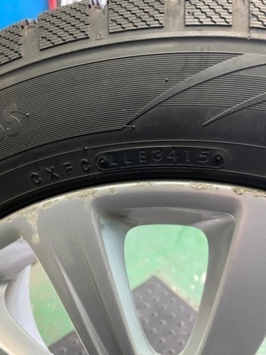 トーヨー225/60r17スタッドレスタイヤ4本