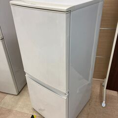 中古　動作確認済み　2ドア冷蔵庫　SHARPシャープ　SJ-D14B-W　137リットル　右開き　ホワイト　管理番号JTH-03の画像