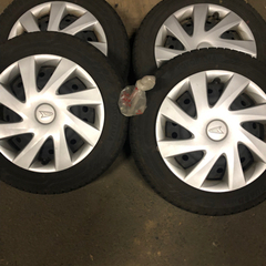 スタッドレスタイヤ　ダイハツ　ウェイク　155/65R14