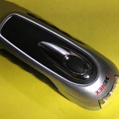 手回し式3連LED懐中電灯★BENEX★未使用品
