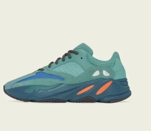 adidas YEEZY Boost 700