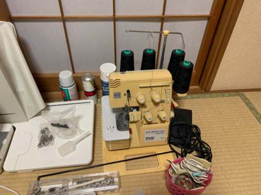 ミシン全セット　部品、糸なども