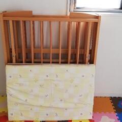 ベビーベッドの画像