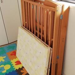 ベビーベッドの画像