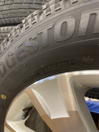 デリカ D5 VRX 225/55R18 中古4本 17年製