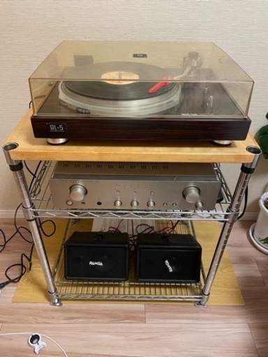 レコードプレーヤー、アンプ、ステレオ