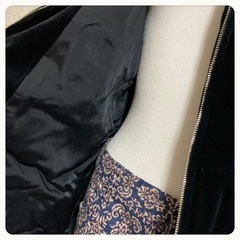꒰CLOVE vs CLOVES꒱日本製 ベロア フードジャケット 黒 パーカーの画像