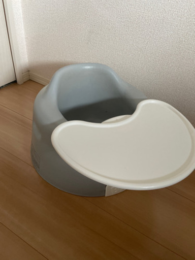 赤ちゃん用　バンボ　BUMBO