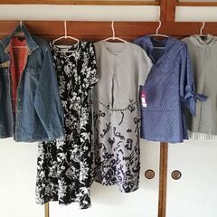 レディース服各S~Mサイズまとめて12着の画像