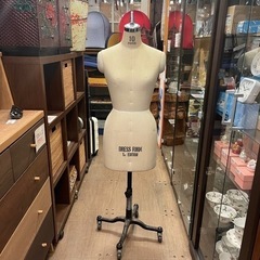 【売約済み】トルソー　マネキン　ボディ　ボディー　miss 10 dress form ドレスフォーム　1st edition taiyo AMIKO FASHIONS  大洋工芸 アミコ 女性用 10号サイズ　本格的 工業用 店舗　什器　インテリア　 