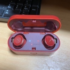 ワイヤレスイヤホン（エレコム）の画像