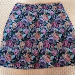 【美品】スカート 花柄【大きいサイズ】