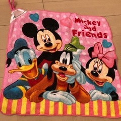 ✨新品✨①ディズニー吊り下げ用タオル（ループ、ネームタグ付き）の画像
