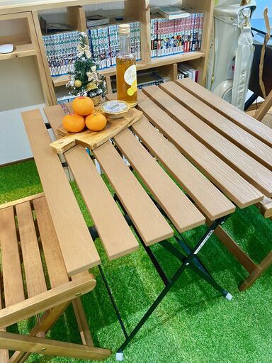 【値下げ中】家の中がちょっとしたカフェエリアに！木目調テーブルセット